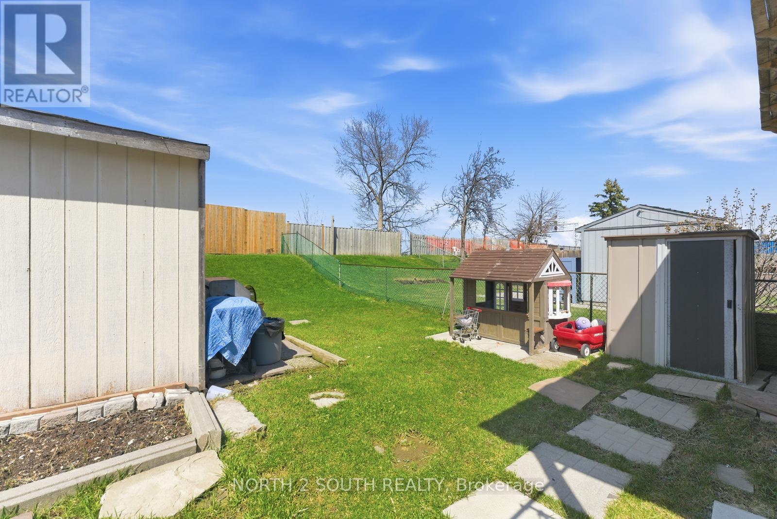 7739 Priory Crescent, Mississauga, Ontario  L4T 3H6 - Photo 38 - W12984412