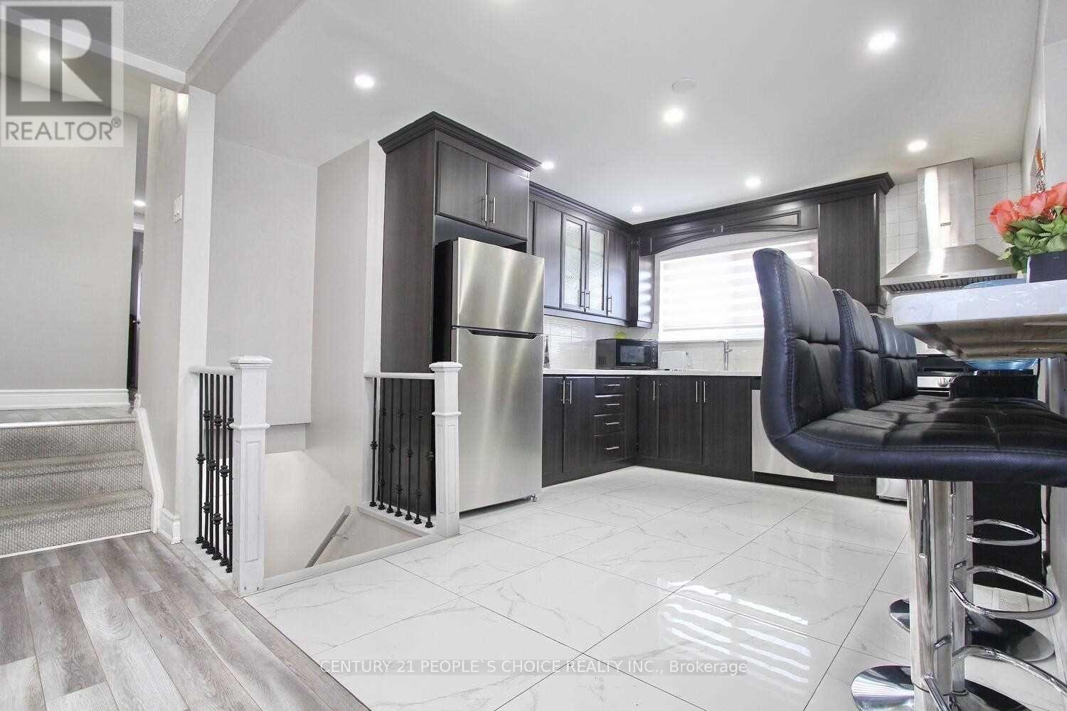 83 Fallingdale Crescent, Brampton (Southgate), Ontario  L6T 3J5 - Photo 14 - W12984420