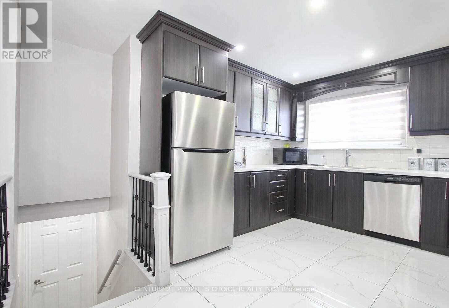 83 Fallingdale Crescent, Brampton (Southgate), Ontario  L6T 3J5 - Photo 15 - W12984420