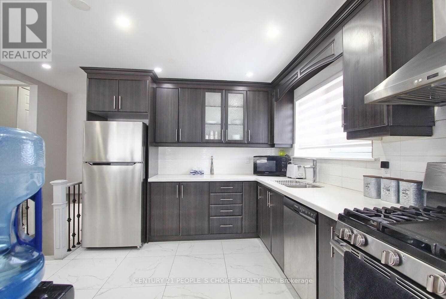 83 Fallingdale Crescent, Brampton (Southgate), Ontario  L6T 3J5 - Photo 18 - W12984420