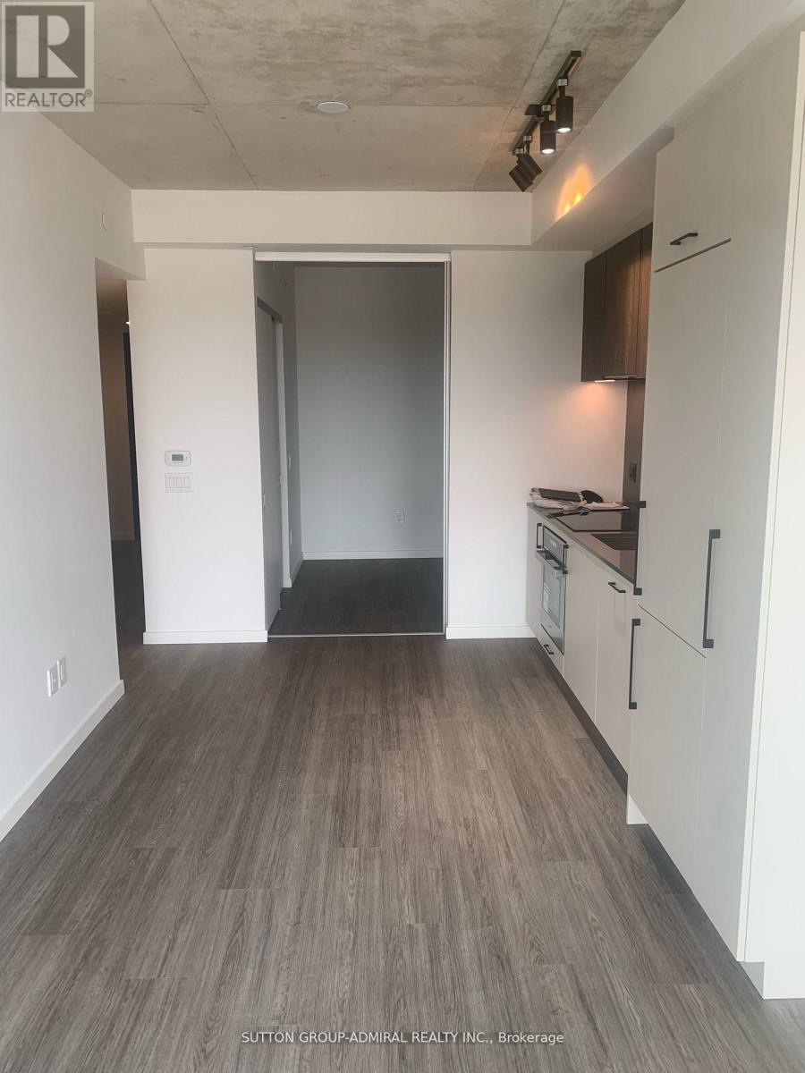 522 - 689 The Queensway, Toronto (Stonegate-Queensway), Ontario  M8Y 0C8 - Photo 7 - W12984422