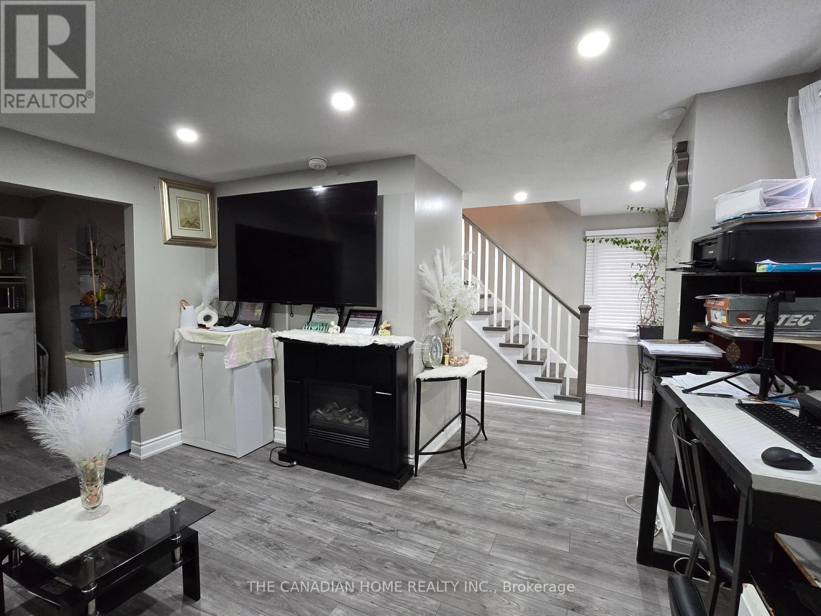 12 Norma Crescent, Brampton, Ontario  L6S 4H2 - Photo 13 - W12984426