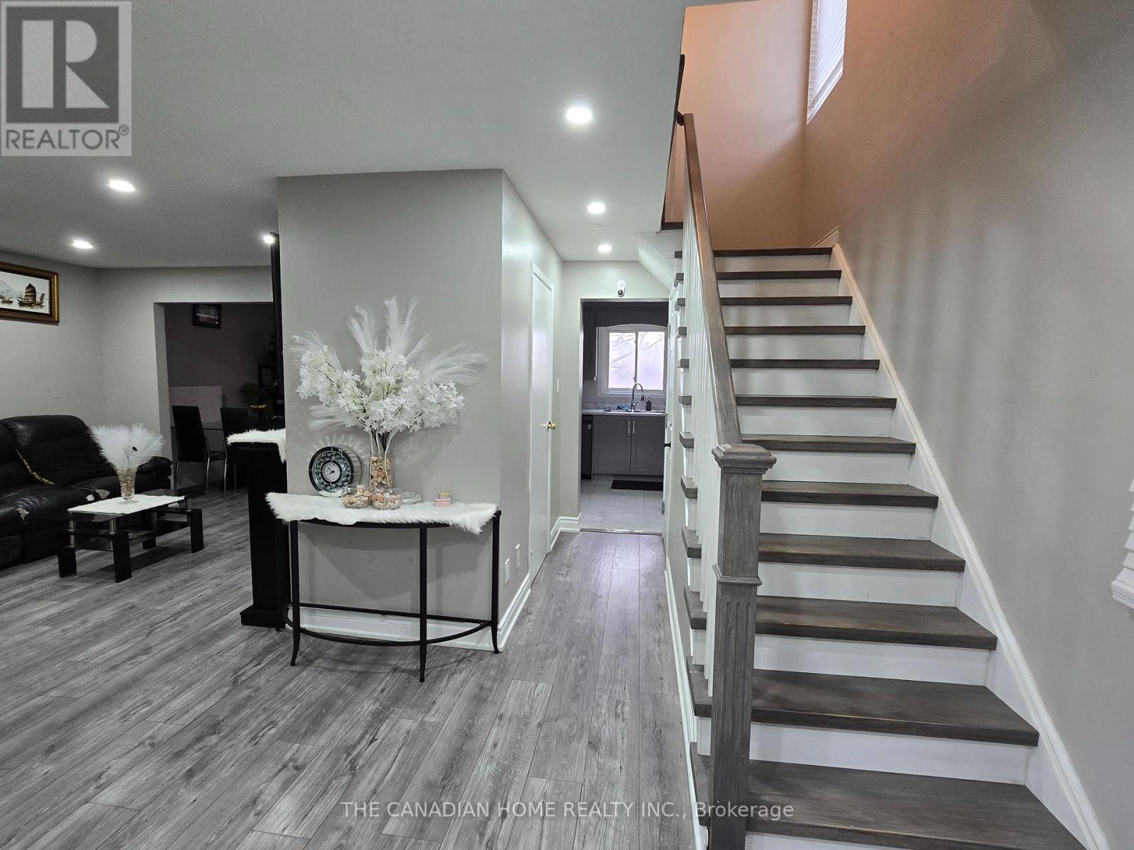 12 Norma Crescent, Brampton, Ontario  L6S 4H2 - Photo 14 - W12984426