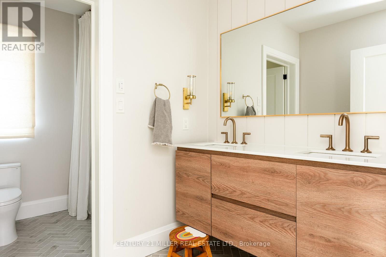 1187 Sarta Road, Oakville, Ontario  L6L 2P4 - Photo 29 - W12984464