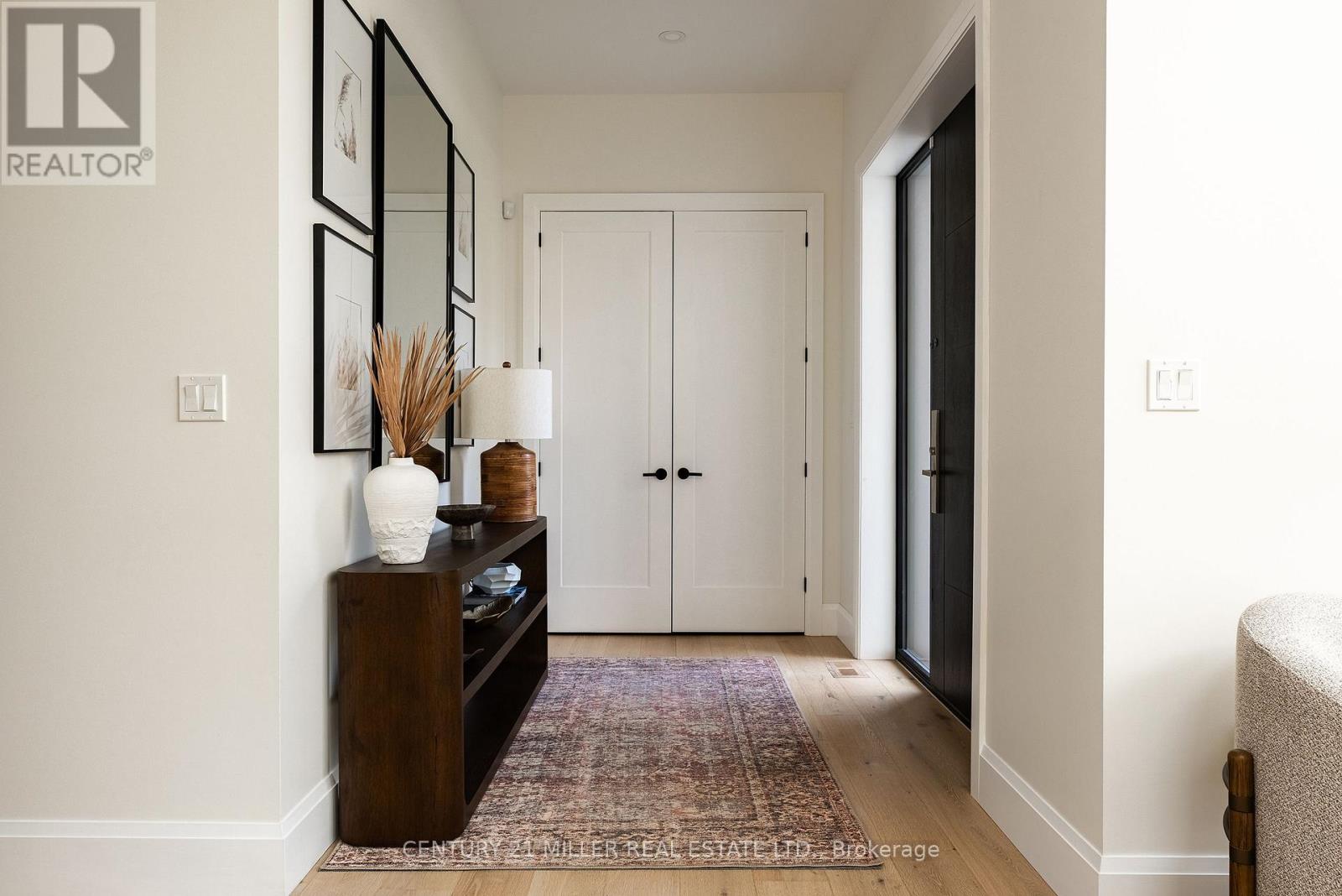 1187 Sarta Road, Oakville, Ontario  L6L 2P4 - Photo 3 - W12984464