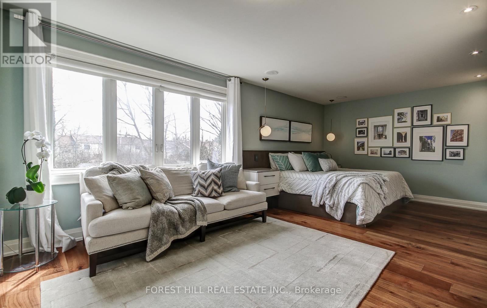 1260 Mapleridge Crescent, Oakville, Ontario  L6M 2H1 - Photo 21 - W12984472