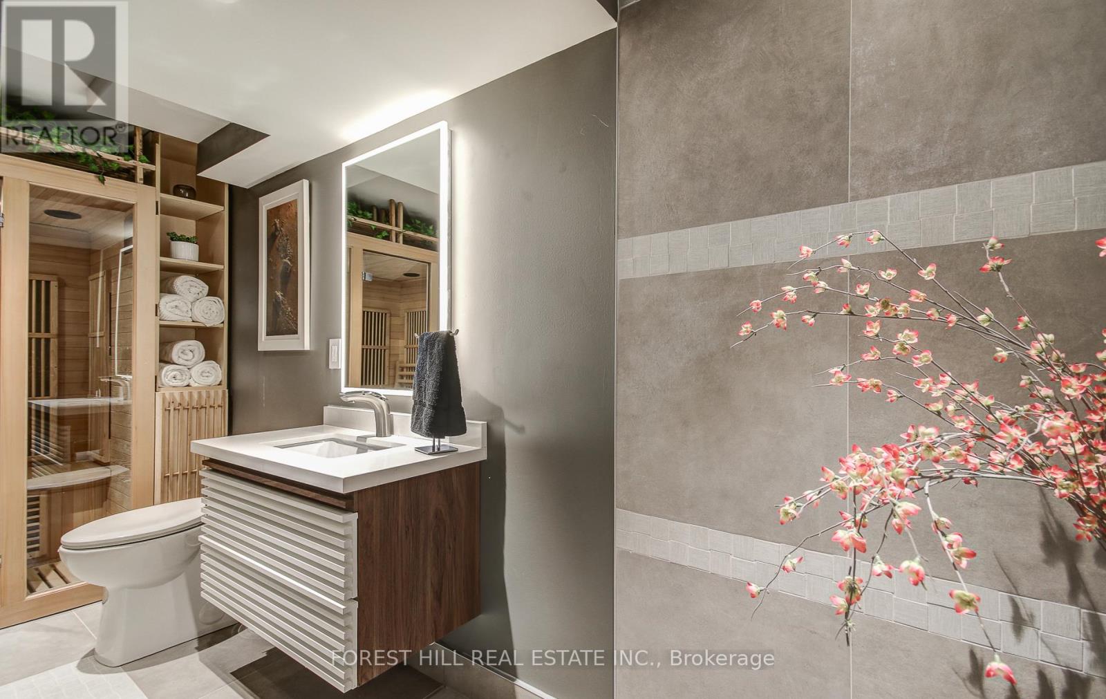 1260 Mapleridge Crescent, Oakville, Ontario  L6M 2H1 - Photo 33 - W12984472