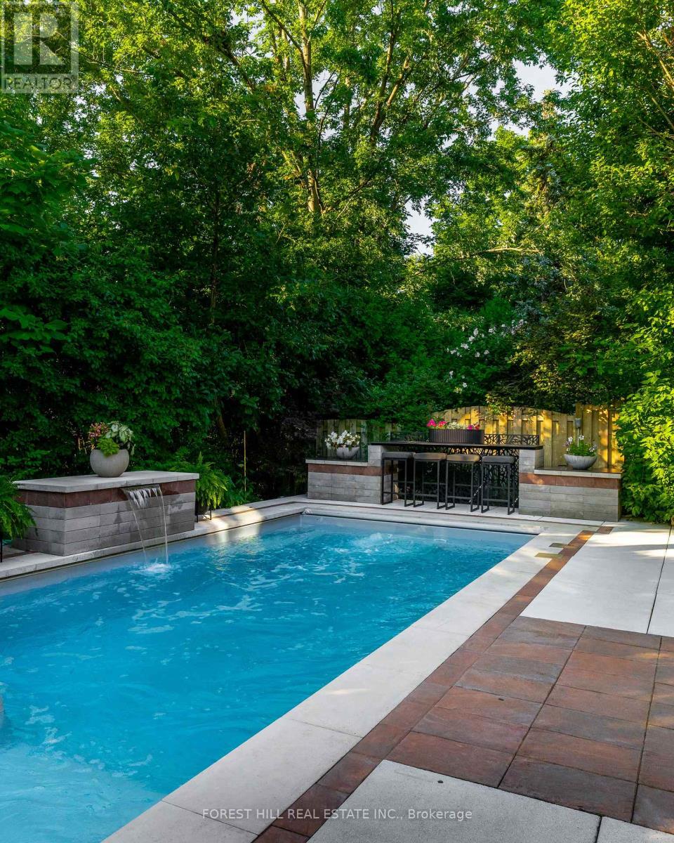 1260 Mapleridge Crescent, Oakville, Ontario  L6M 2H1 - Photo 42 - W12984472