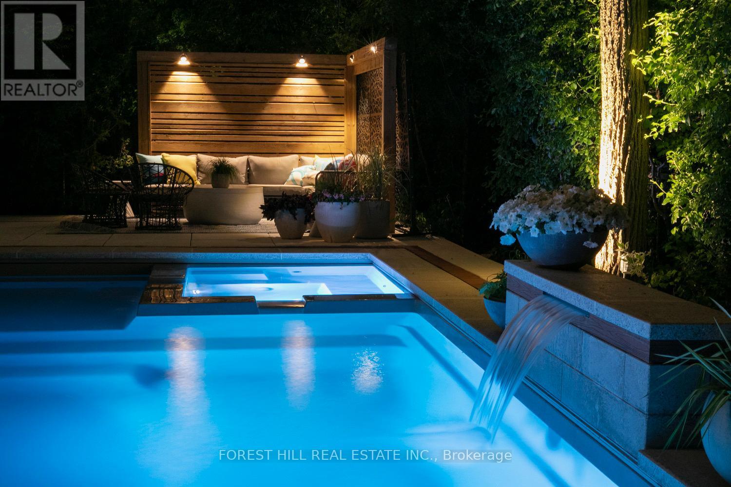 1260 Mapleridge Crescent, Oakville, Ontario  L6M 2H1 - Photo 45 - W12984472