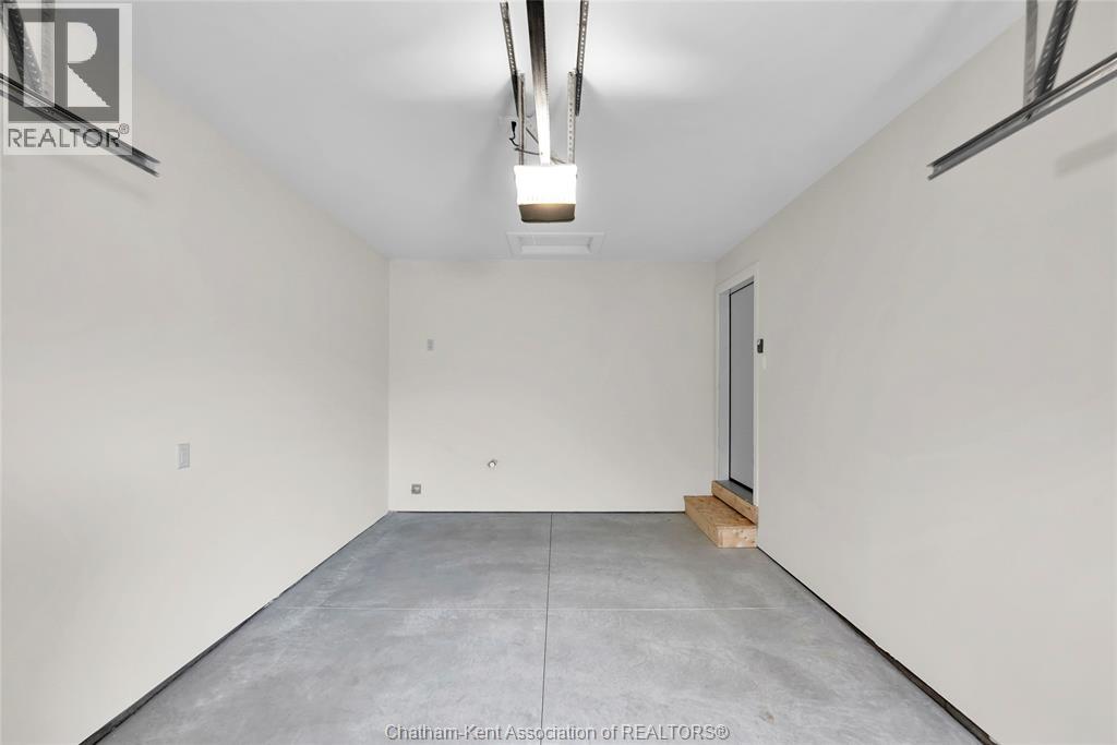 240 Ironwood Trail, Chatham, Ontario  N7M 0V6 - Photo 33 - 26007817