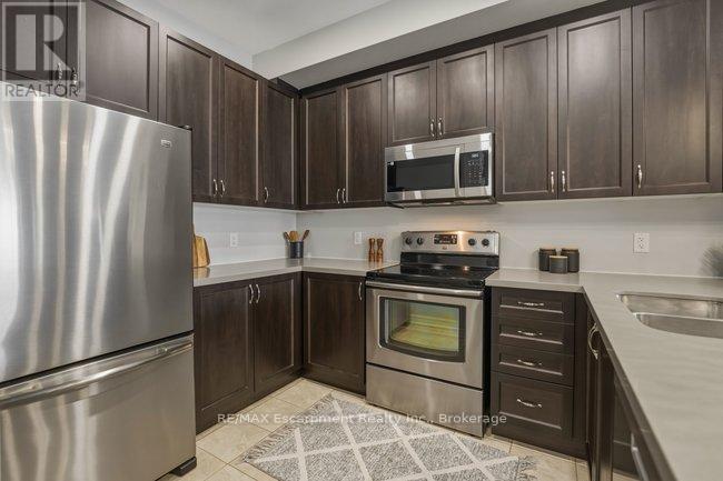 4128 Palermo Common, Burlington, Ontario  L7L 0G7 - Photo 10 - W12984484