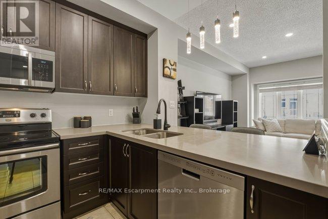 4128 Palermo Common, Burlington, Ontario  L7L 0G7 - Photo 12 - W12984484