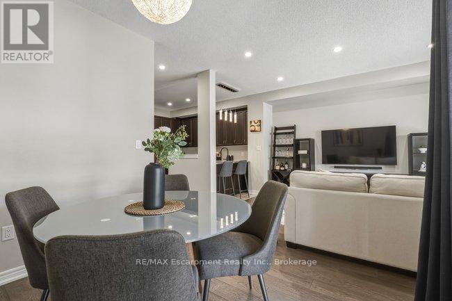 4128 Palermo Common, Burlington, Ontario  L7L 0G7 - Photo 18 - W12984484