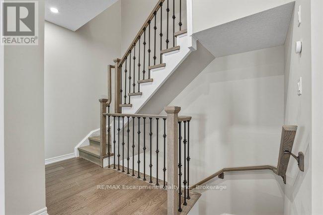 4128 Palermo Common, Burlington, Ontario  L7L 0G7 - Photo 20 - W12984484