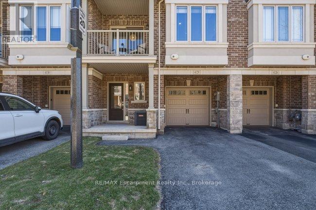 4128 Palermo Common, Burlington, Ontario  L7L 0G7 - Photo 4 - W12984484