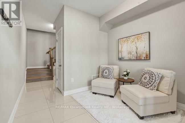 4128 Palermo Common, Burlington, Ontario  L7L 0G7 - Photo 7 - W12984484