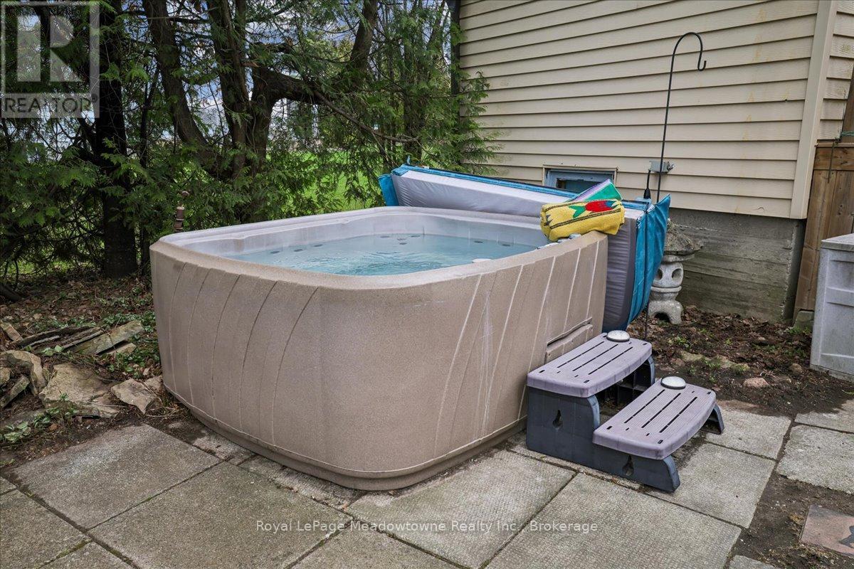 11024 First Line, Milton, Ontario  L0P 1J0 - Photo 44 - W12984652