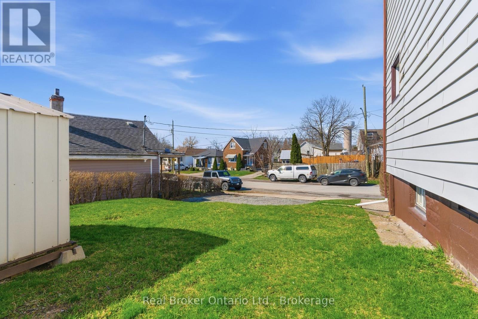 154 Niagara Falls Road, Thorold, Ontario  L2V 1H6 - Photo 38 - X12984512
