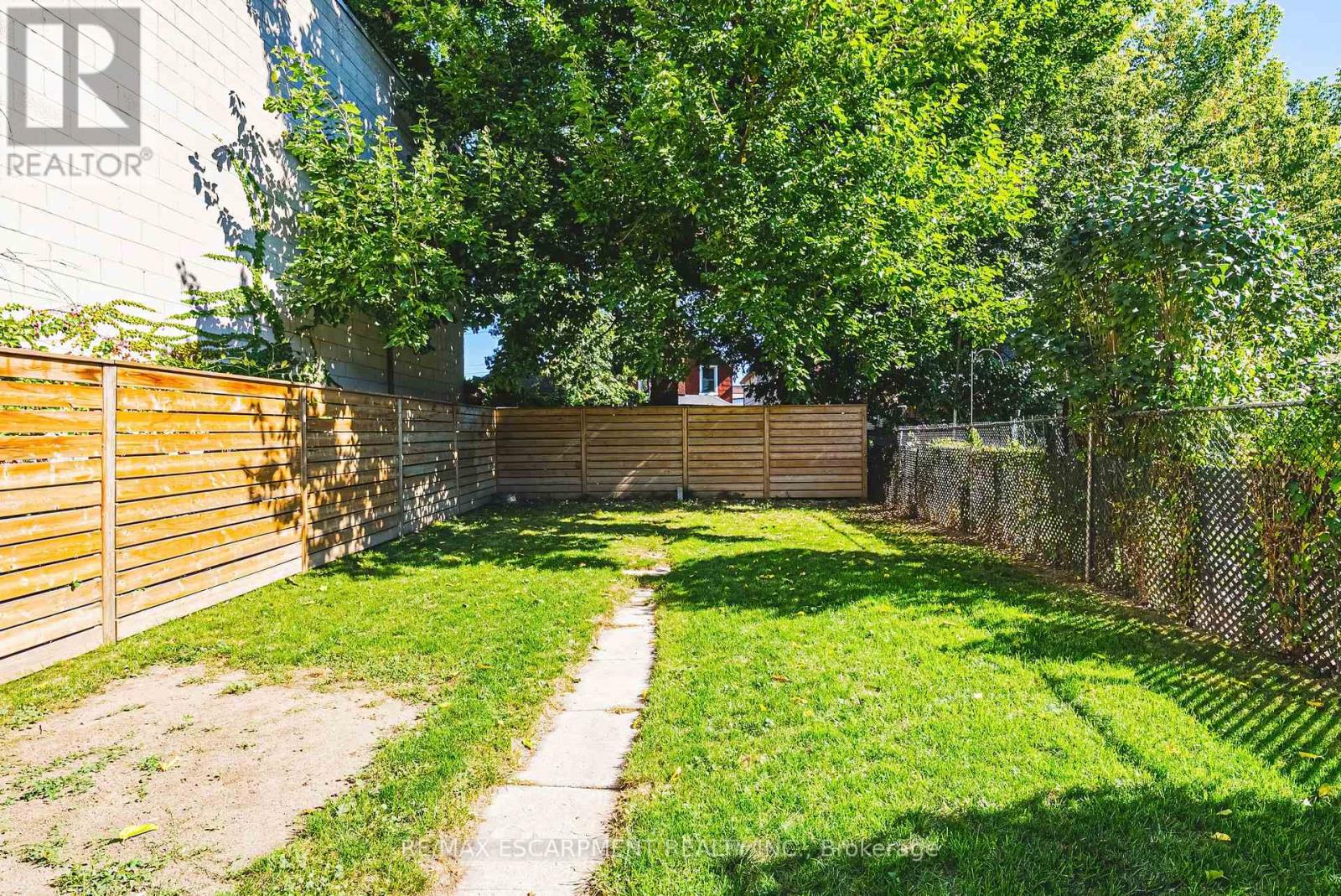 24 Rowanwood Street, Hamilton, Ontario  L8L 7H3 - Photo 20 - X12984338