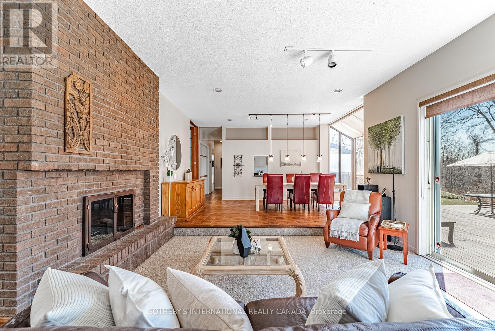 20 Ridgeview Court, Hamilton, Ontario  L9G 3X9 - Photo 11 - X12984370