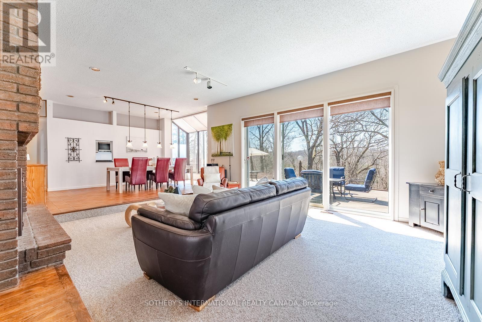 20 Ridgeview Court, Hamilton, Ontario  L9G 3X9 - Photo 17 - X12984370