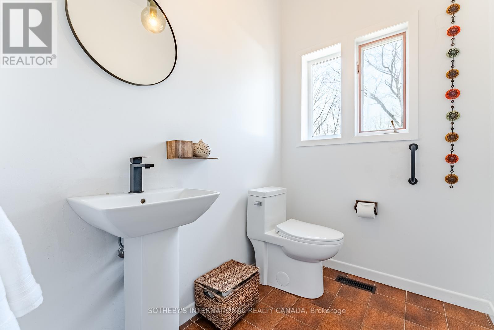 20 Ridgeview Court, Hamilton, Ontario  L9G 3X9 - Photo 22 - X12984370