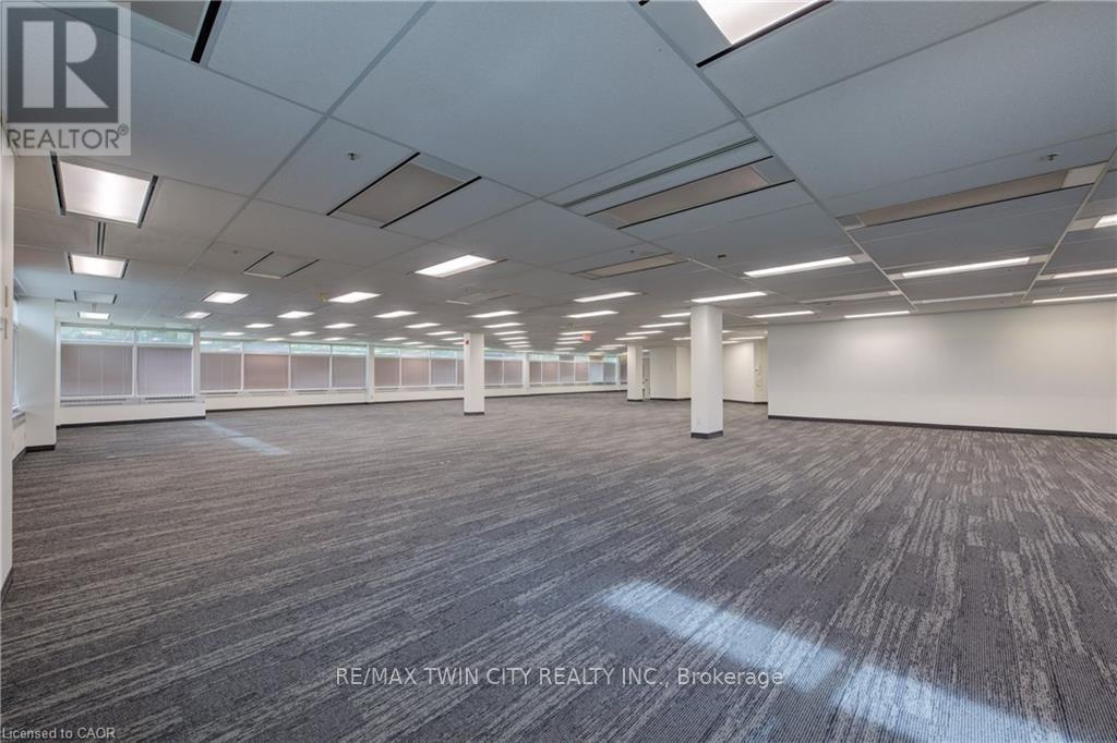 575 Riverbend Drive, Kitchener, Ontario  N2K 3S3 - Photo 25 - X12984402