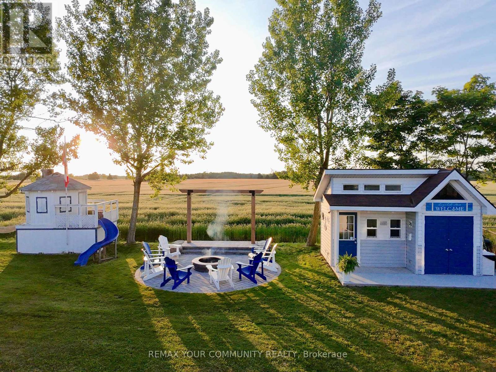 33 Fairwell Avenue, Haldimand, Ontario  N0A 1P0 - Photo 2 - X12984418