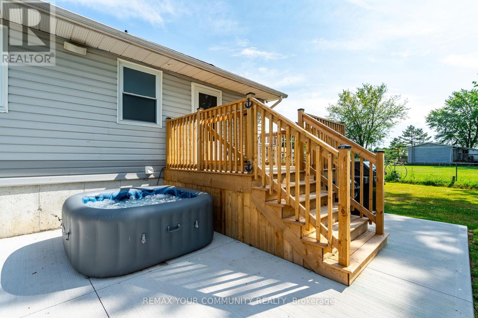 33 Fairwell Avenue, Haldimand, Ontario  N0A 1P0 - Photo 27 - X12984418