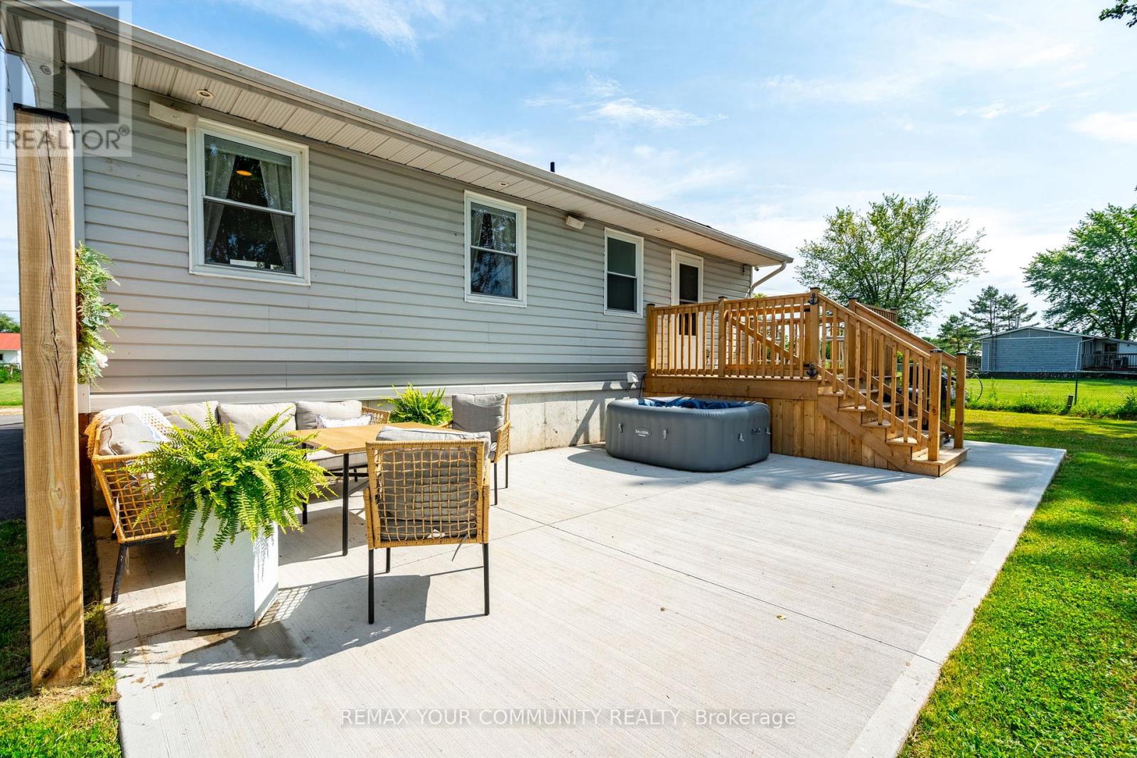 33 Fairwell Avenue, Haldimand, Ontario  N0A 1P0 - Photo 29 - X12984418