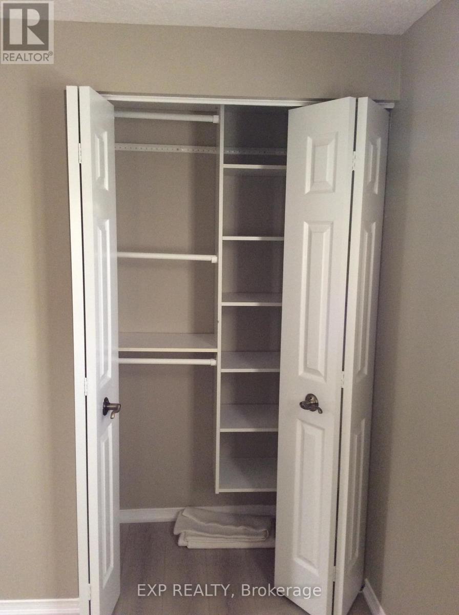 431 Lausanne Crescent, Waterloo, Ontario  N2T 2X6 - Photo 11 - X12984448