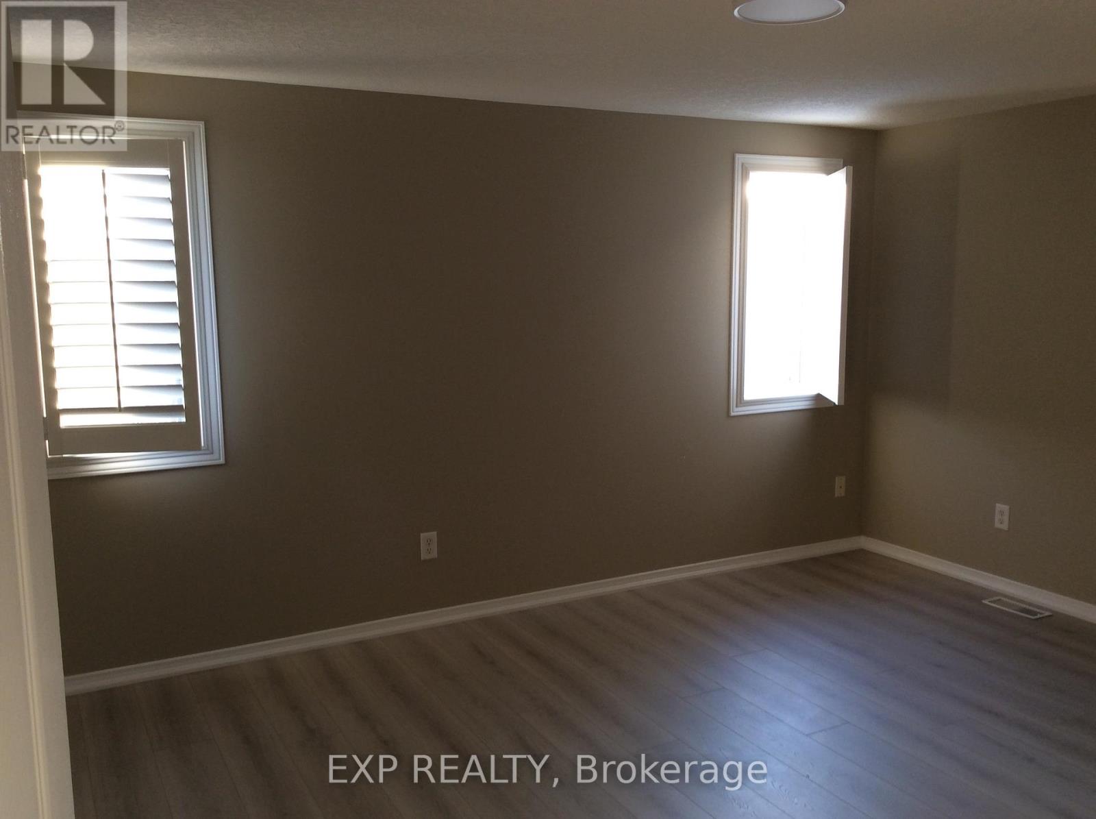 431 Lausanne Crescent, Waterloo, Ontario  N2T 2X6 - Photo 6 - X12984448