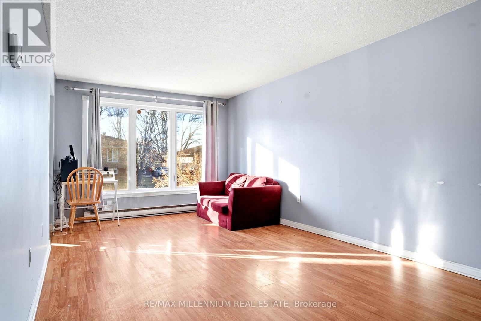 8 Plumtree Place, North Bay (Ferris), Ontario  P1A 3Y6 - Photo 3 - X12984450