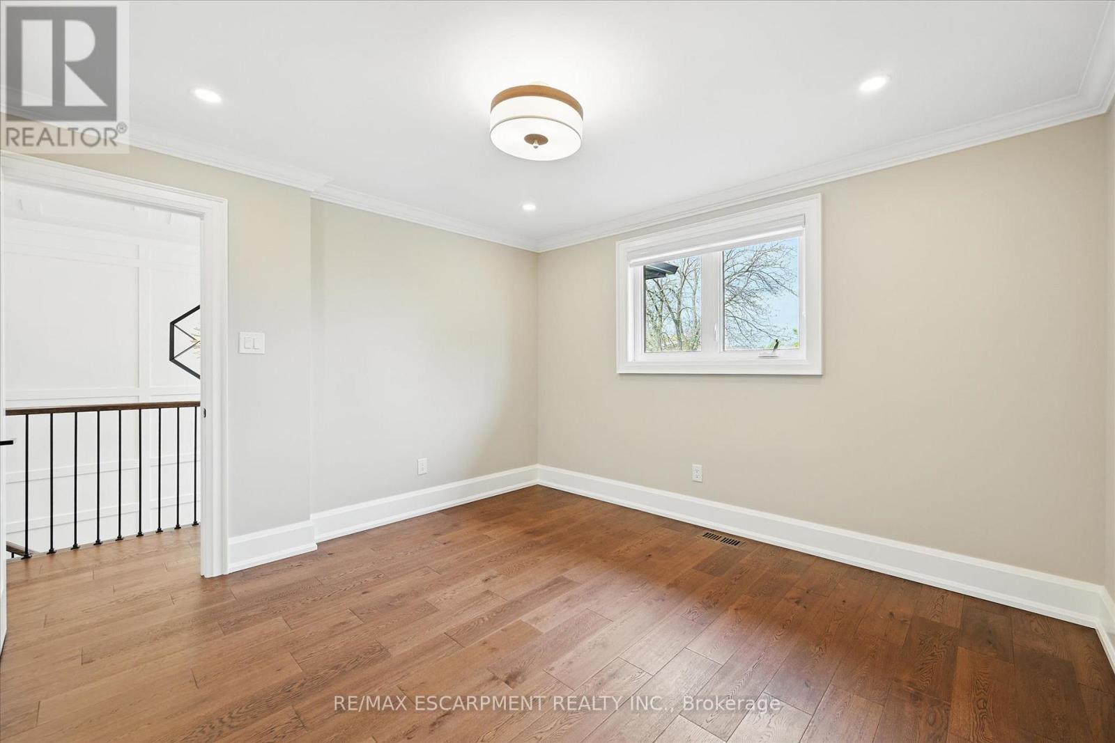 7 Grandview Avenue, Hamilton, Ontario  L8E 5A5 - Photo 27 - X12984458