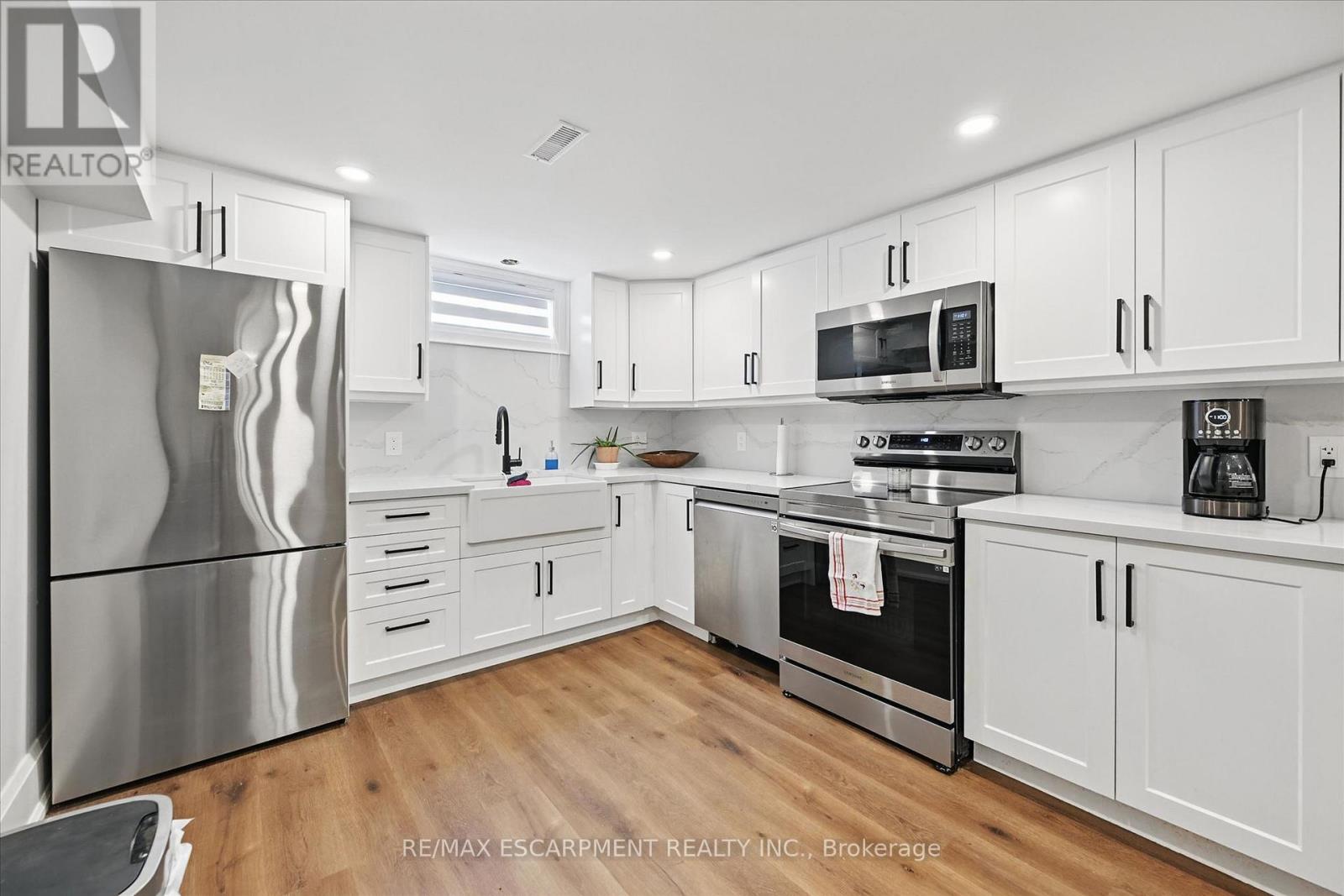 7 Grandview Avenue, Hamilton, Ontario  L8E 5A5 - Photo 34 - X12984458