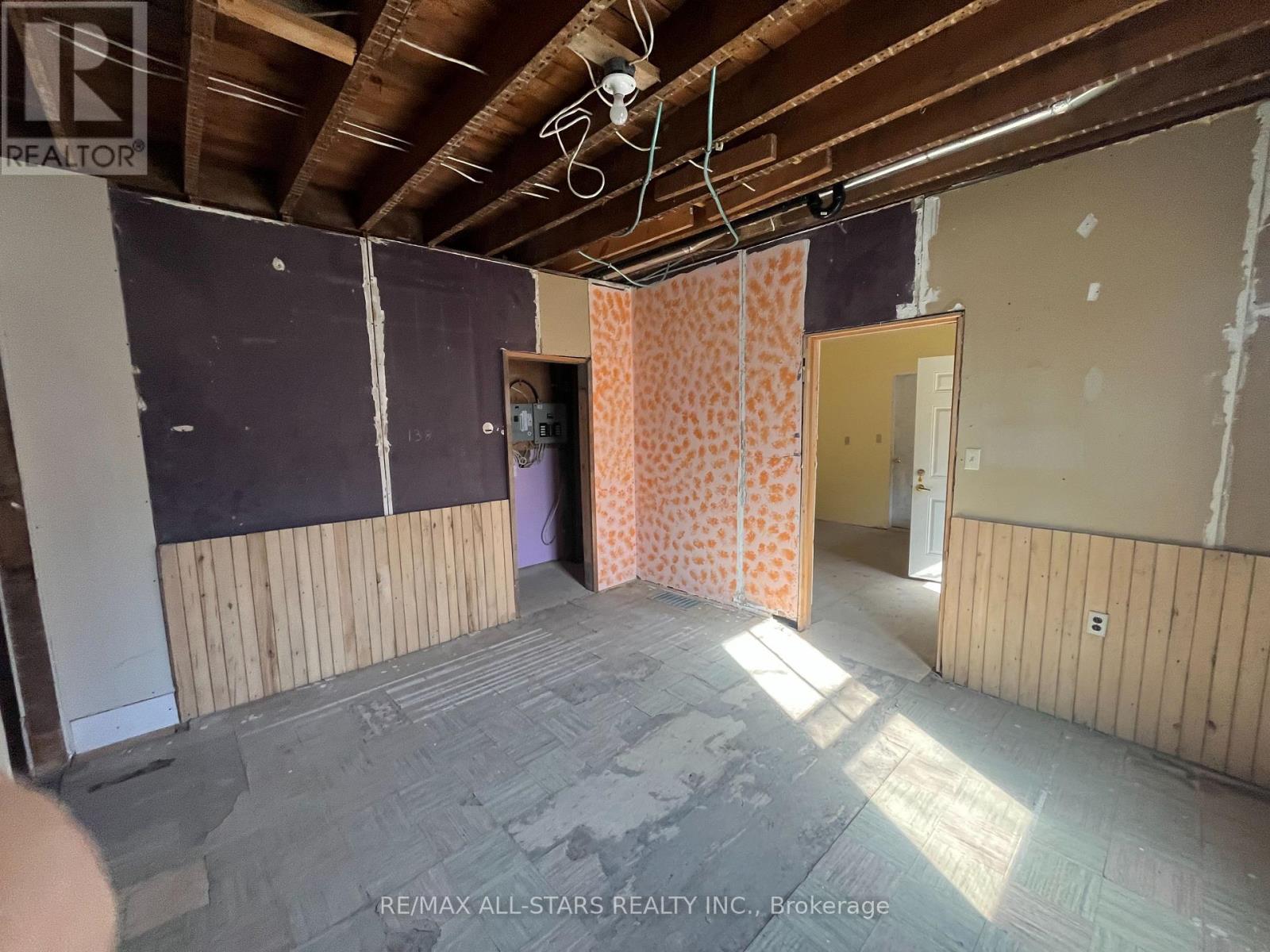 138 Antrim Street, Peterborough, Ontario  K9H 3G3 - Photo 7 - X12979584