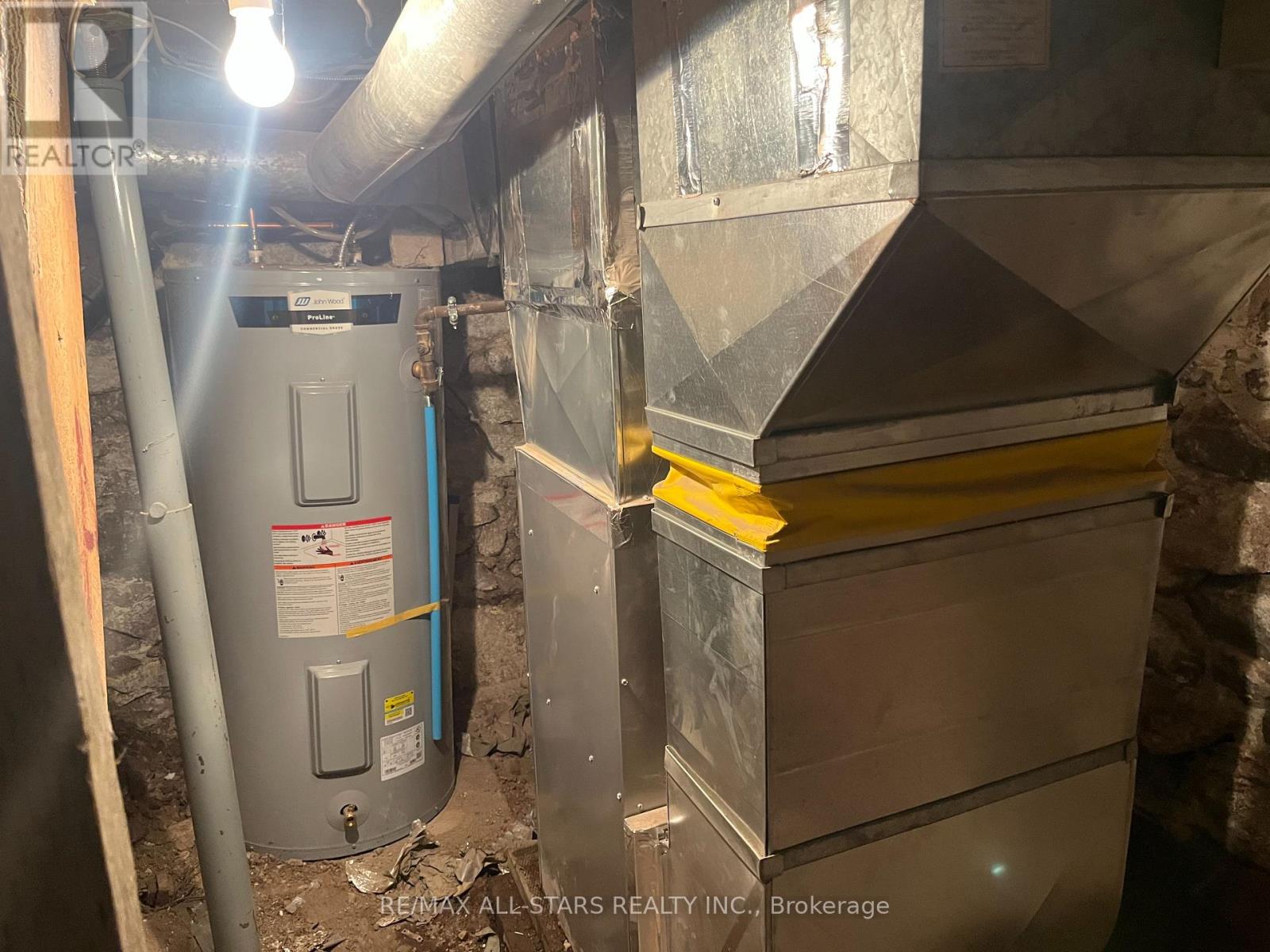 138 Antrim Street, Peterborough, Ontario  K9H 3G3 - Photo 15 - X12979584