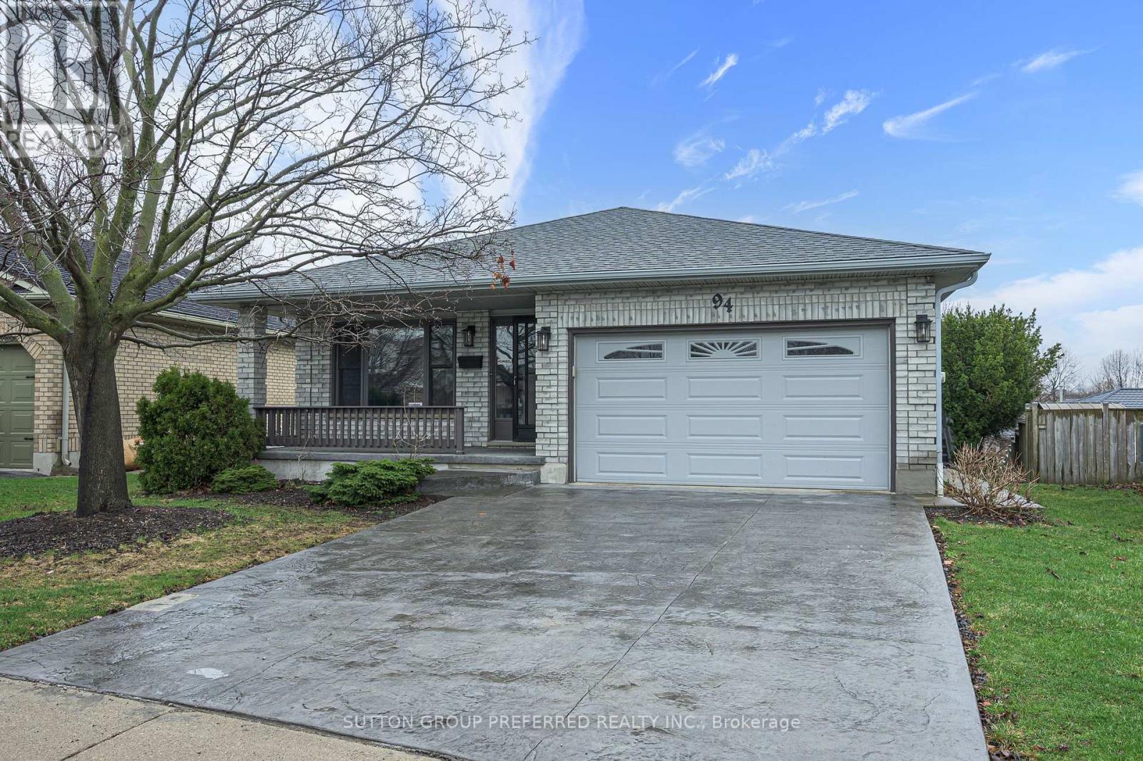 $639,90094 Kristina Crescent, London South, Ontario