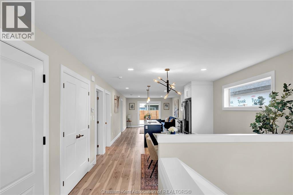 244 Ironwood Trail, Chatham, Ontario  N7M 0V6 - Photo 3 - 26007818