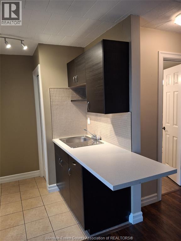 6588 Thornberry Crescent, Windsor, Ontario  N8T 2X2 - Photo 4 - 26007793