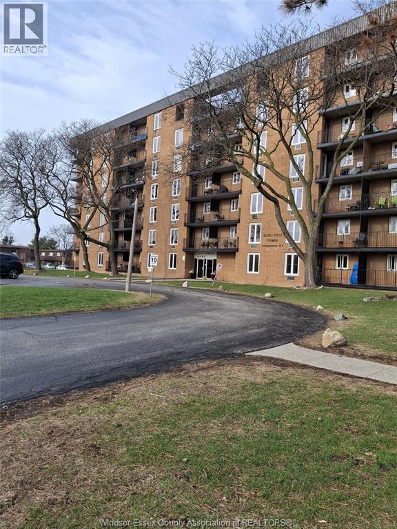 6588 THORNBERRY CRESCENT, Windsor, Ontario