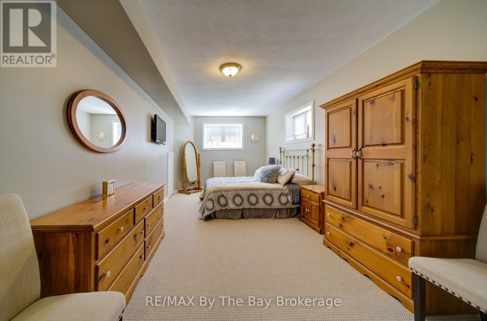 69 White Sands Way, Wasaga Beach, Ontario  L9Z 0E1 - Photo 18 - S12984532