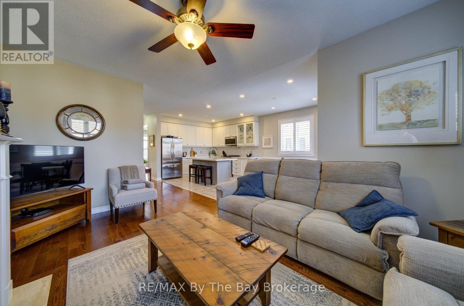 69 White Sands Way, Wasaga Beach, Ontario  L9Z 0E1 - Photo 8 - S12984532