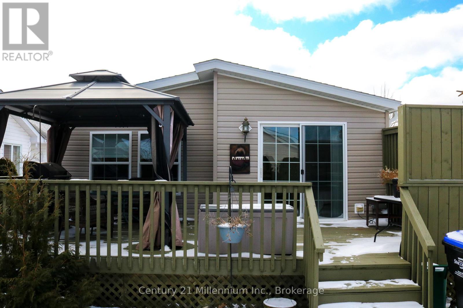 9 Illinois Crescent, Wasaga Beach, Ontario  L9Z 3A8 - Photo 17 - S12984678