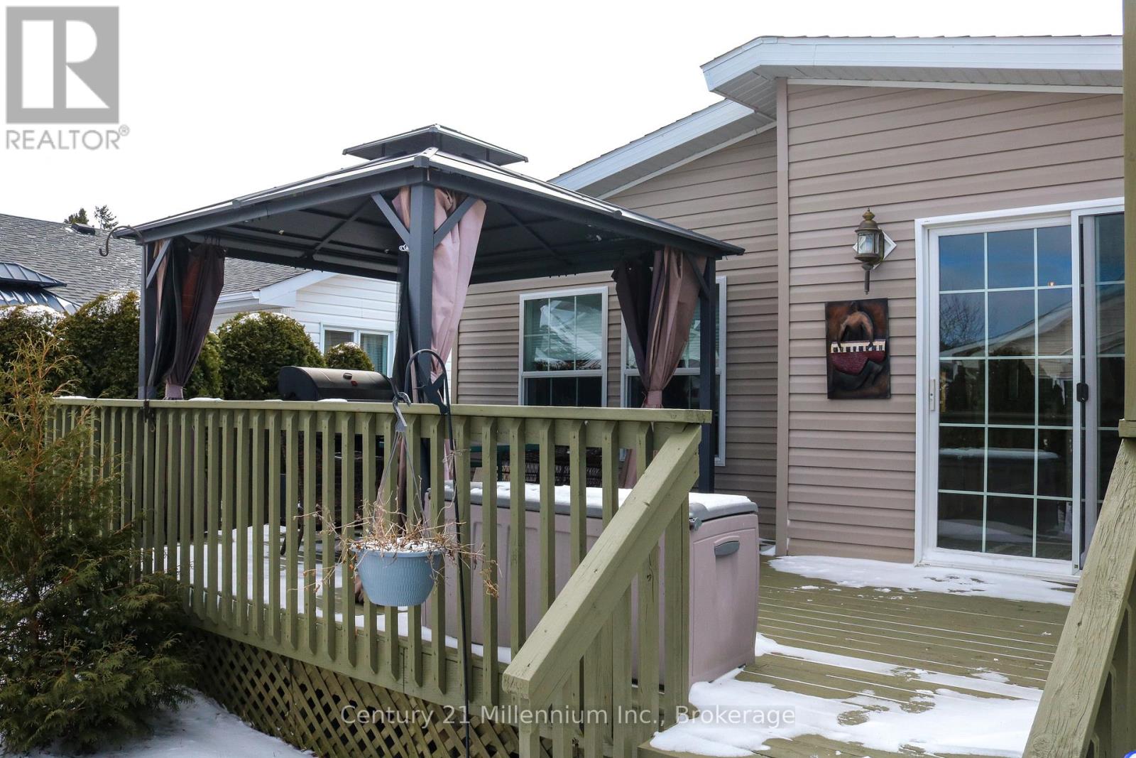 9 Illinois Crescent, Wasaga Beach, Ontario  L9Z 3A8 - Photo 18 - S12984678