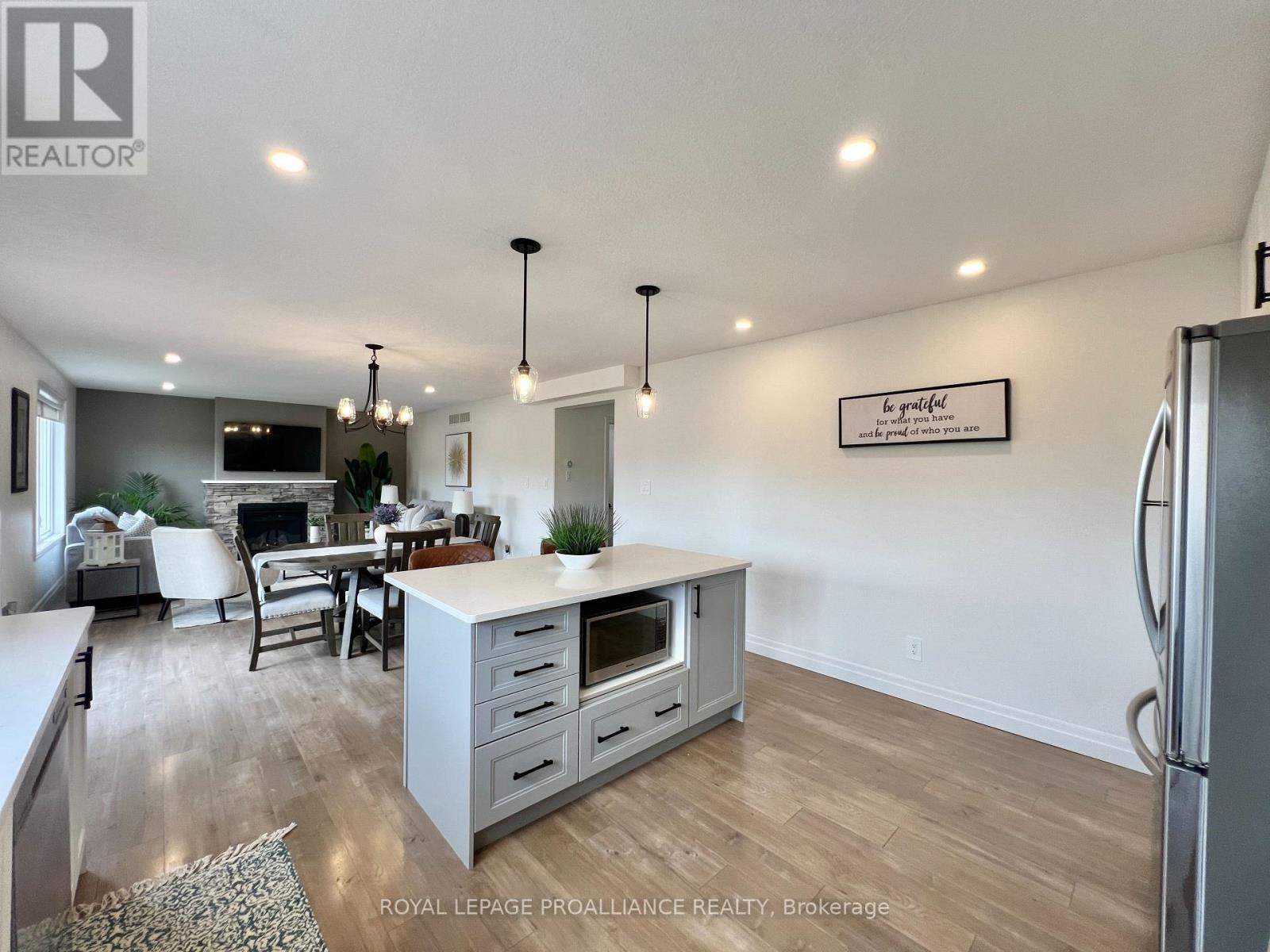 55 Lanark Drive, Belleville, Ontario  K8N 0G8 - Photo 13 - X12984584