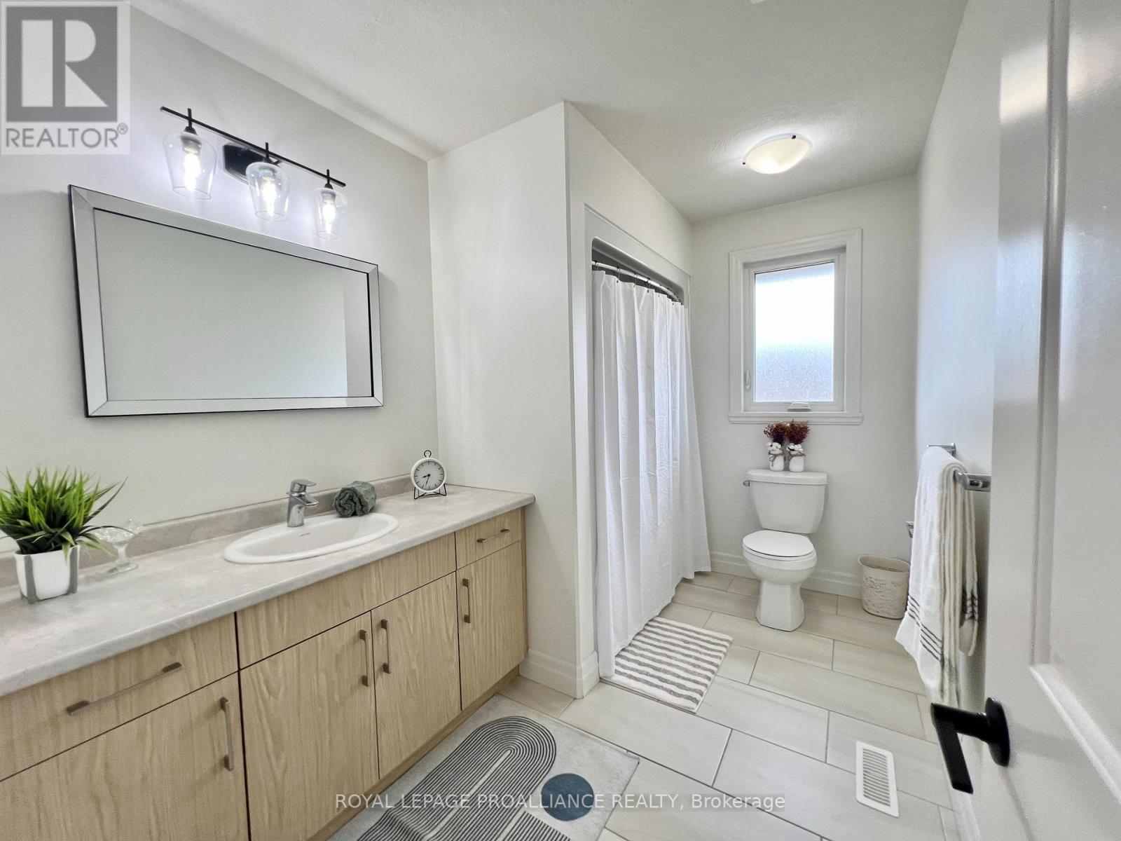 55 Lanark Drive, Belleville, Ontario  K8N 0G8 - Photo 23 - X12984584