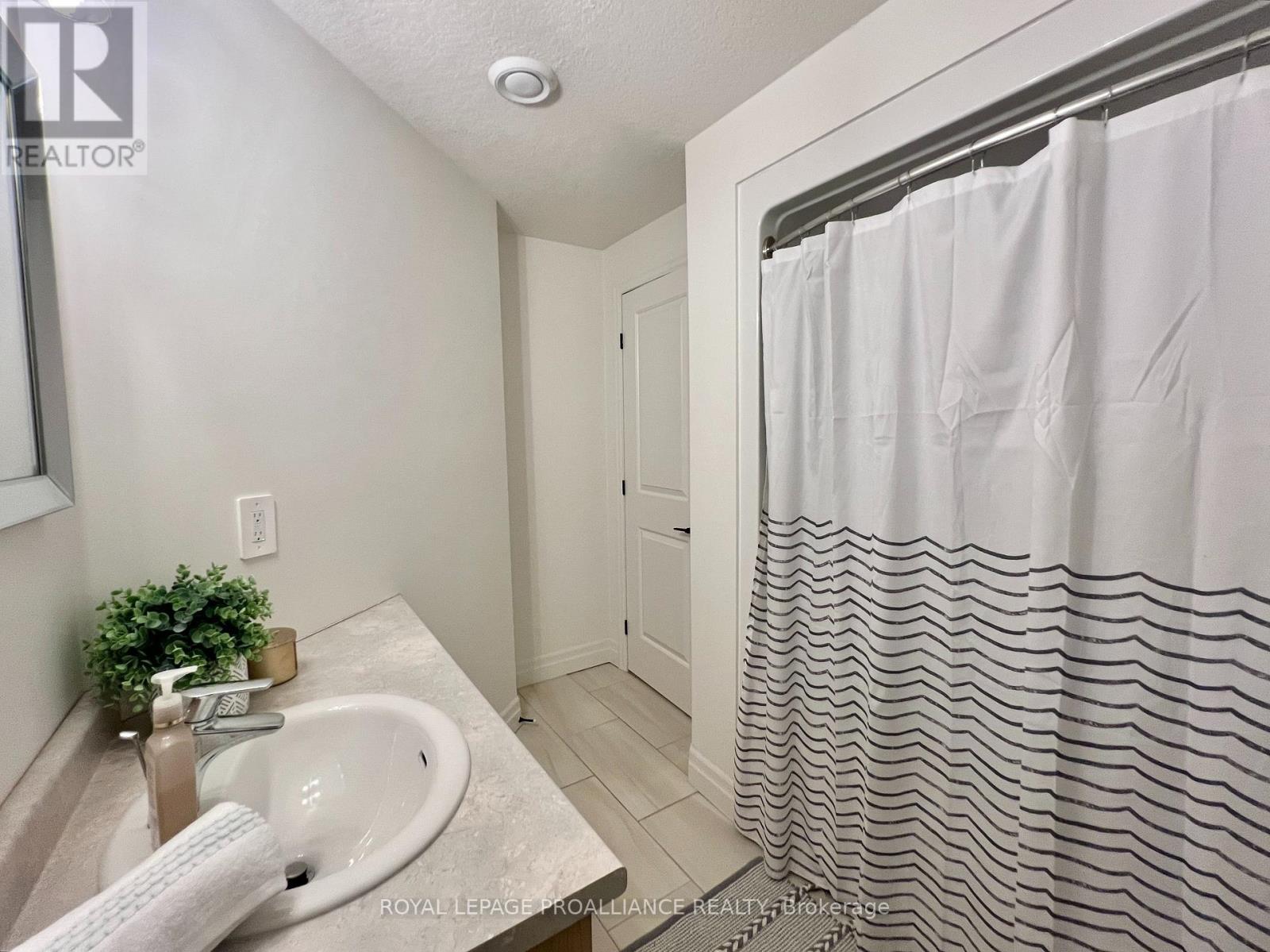 55 Lanark Drive, Belleville, Ontario  K8N 0G8 - Photo 32 - X12984584