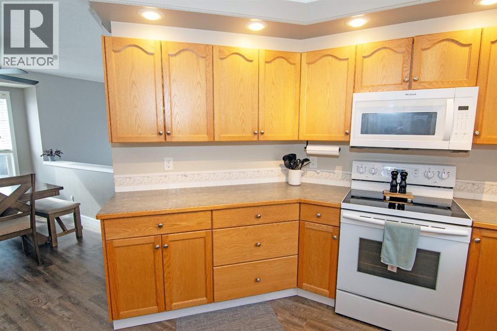 404 18 Street Se, High River, Alberta  T1V 1W3 - Photo 12 - A2295709