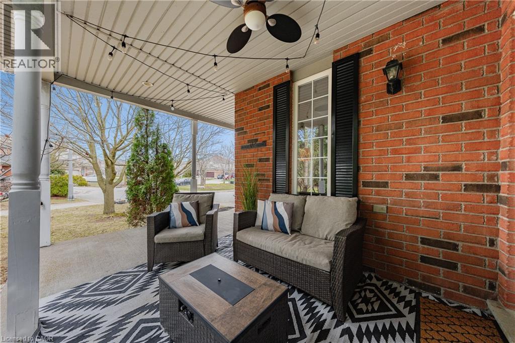 608 Bluenose Court, Waterloo, Ontario  N2K 4C5 - Photo 9 - 40819456